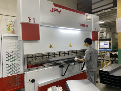 Máy chấn CNC JFY 100/3100