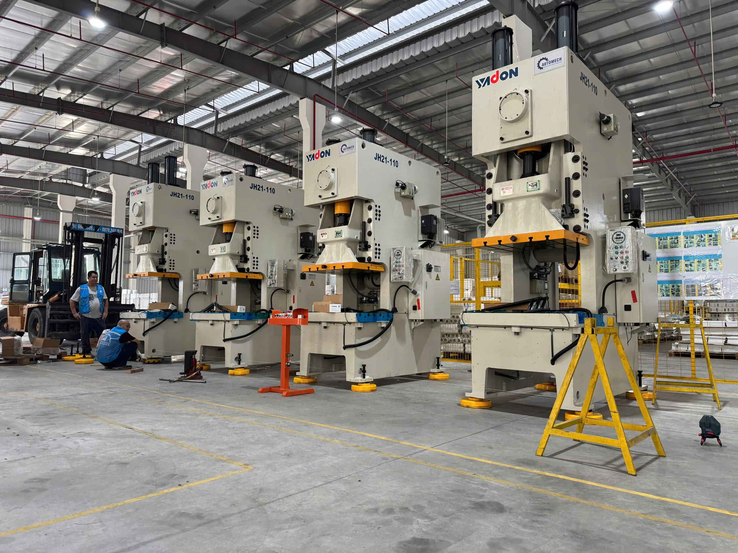 Máy dập Yadon JH21-110 tại Nhà máy điện gia dụng Hòa Phát Hà Nam